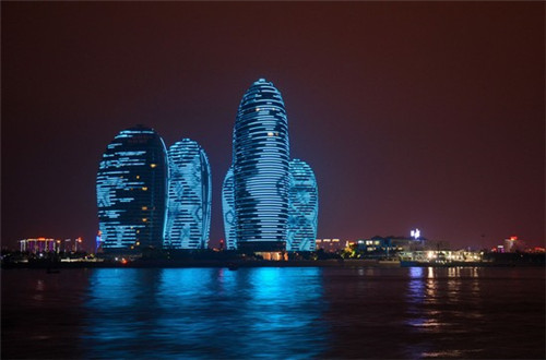 馋虾特色餐厅2025可以加盟吗，加盟馋虾特色餐厅还有投资的价值吗